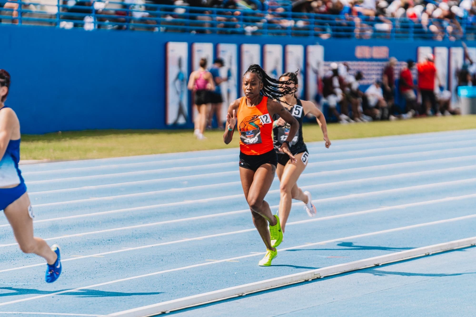 100m